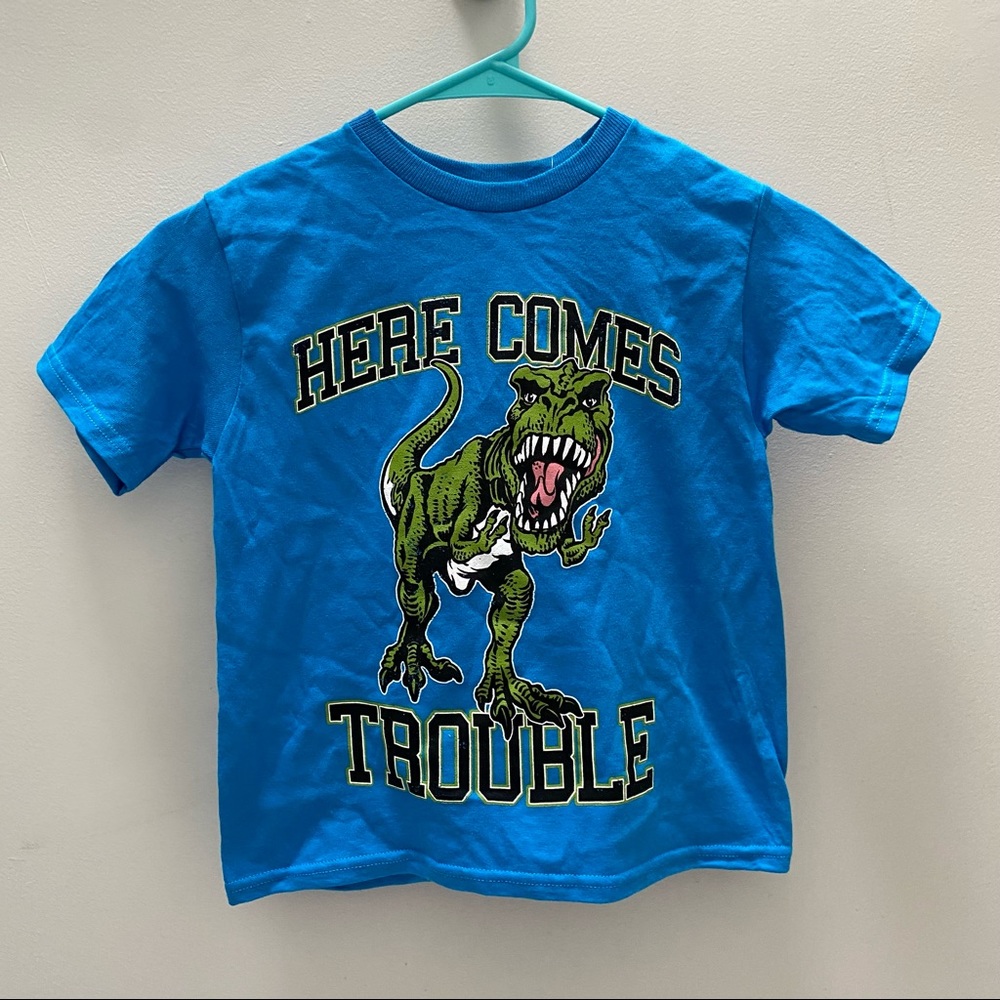 Boys Here Comes Trouble T-Rex short sleeve T-shirt NEW